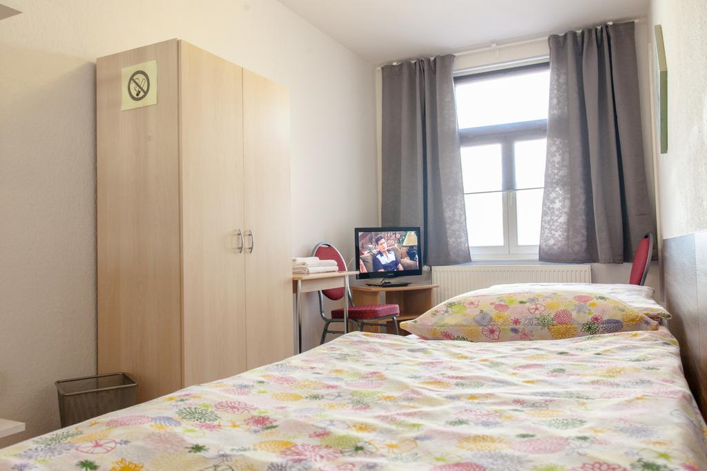 Pension Klingenstr. 23 Ξενοδοχείο Λειψία Εξωτερικό φωτογραφία